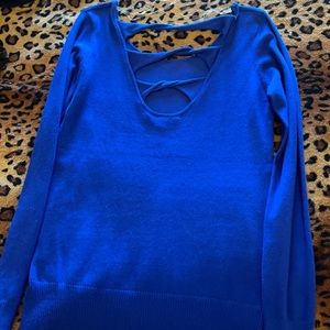 Blue sweater with back cutout
